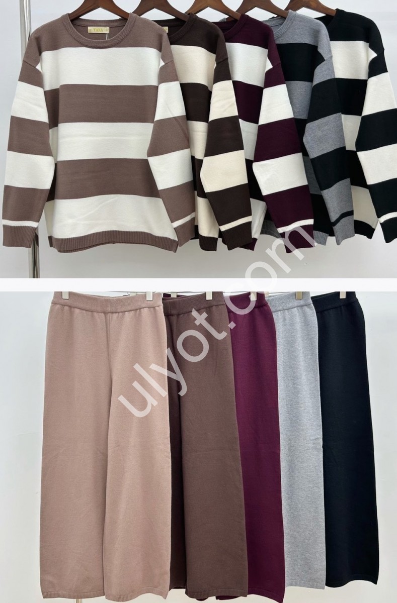 КОСТЮМ (ONE SIZE 48-52) МИКС 2568