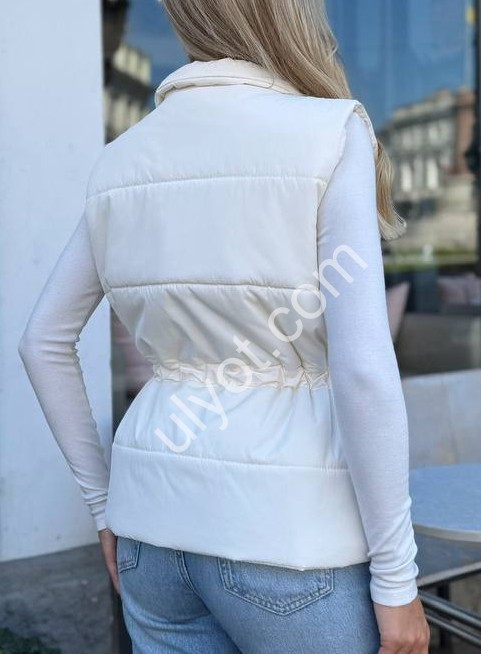 ЖИЛЕТКА (42-52) МОЛОКО 01046
