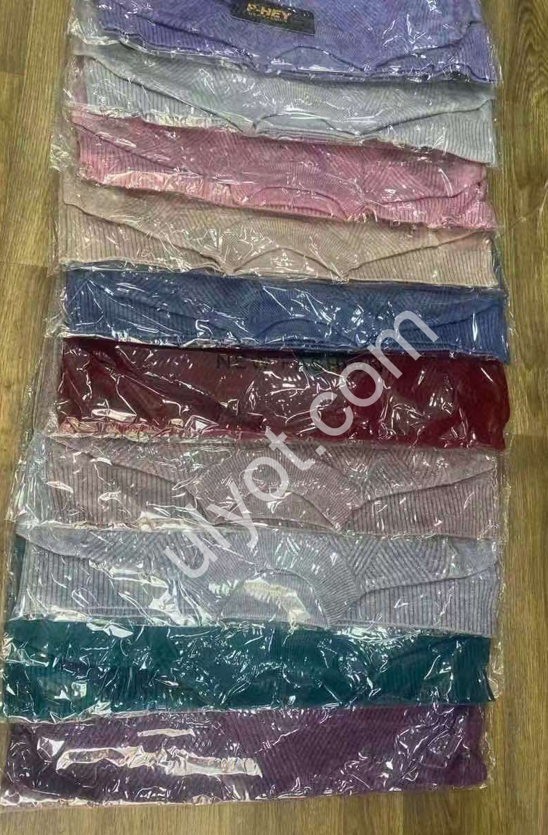 СВІТЕР (ONE SIZE 52-54) МІКС AF-986