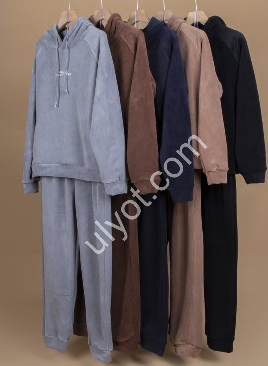КОСТЮМ (XL-3XL) ПЛЮШ+ВЕЛЬВЕТ КОРИЧНЕВЫЙ 20121