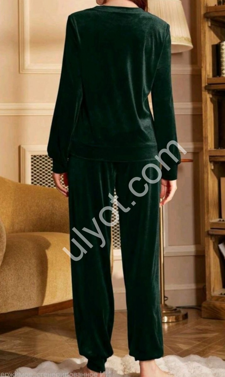 КОСТЮМ (42-52) МАНЖЕТ ИЗУМРУД 2527