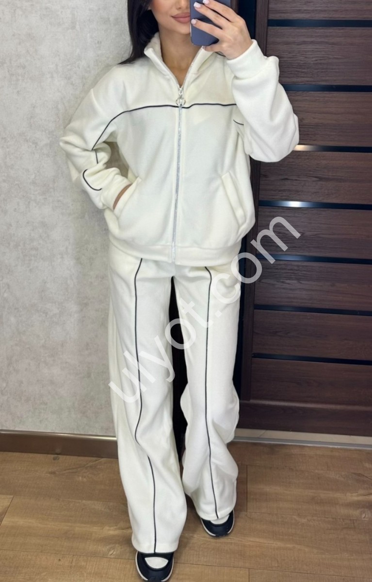 КОСТЮМ (42-52) ФЛИС ПРЯМОЙ МОЛОЧНЫЙ 106