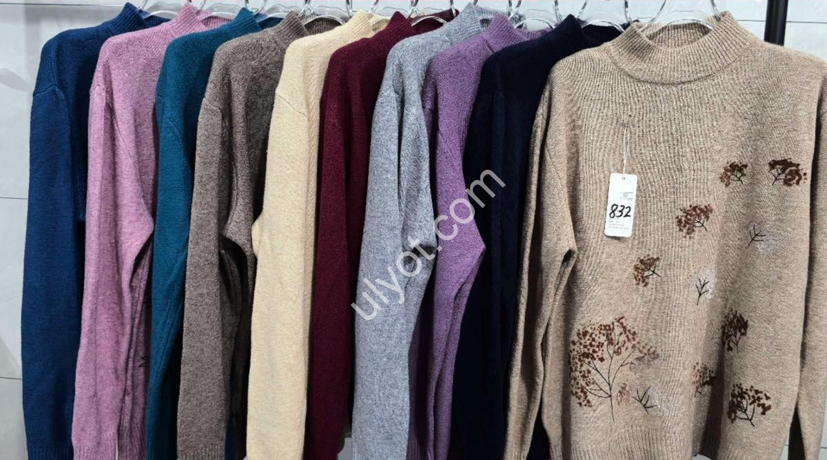 СВИТЕР (ONE SIZE 52-56) МИКС 832