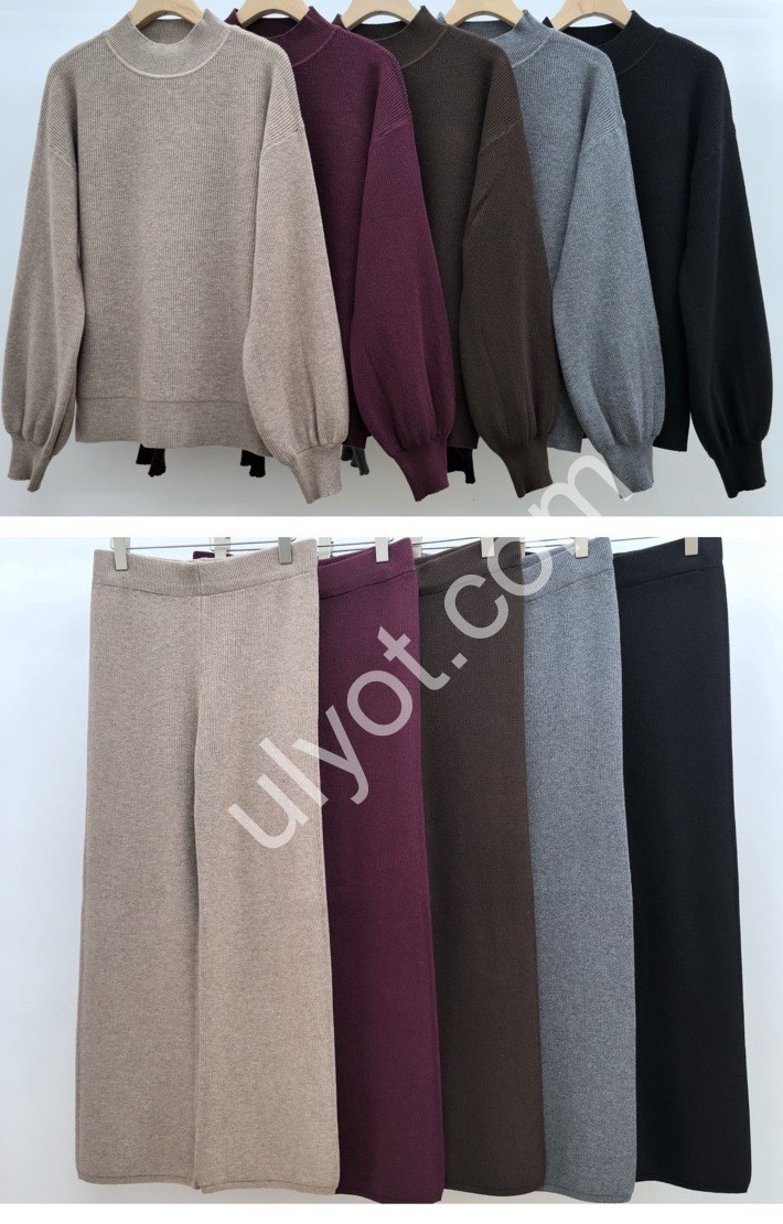 КОСТЮМ (ONE SIZE 48-52) МИКС 2579