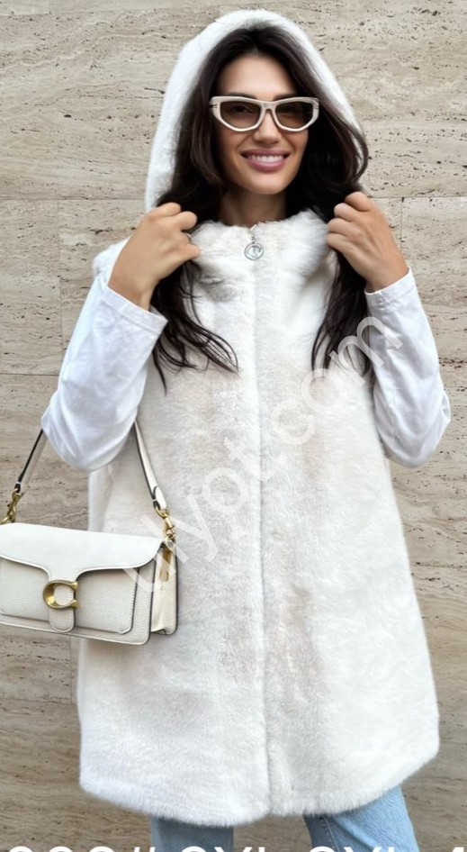 ЖИЛЕТКА (2XL-4XL) МЕХ МОЛОКО 9006