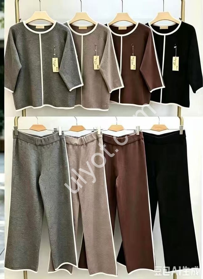 КОСТЮМ (ONE SIZE 48-52) МІКС 3161