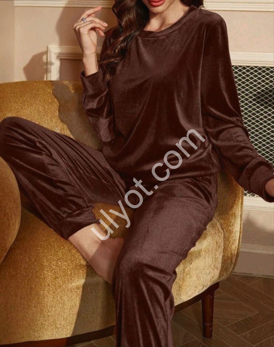 КОСТЮМ (42-52) МАНЖЕТ ШОКОЛАД 2527