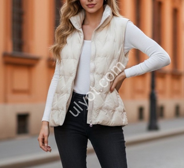 ЖИЛЕТКА (M-2XL) МОЛОЧНИЙ JL989