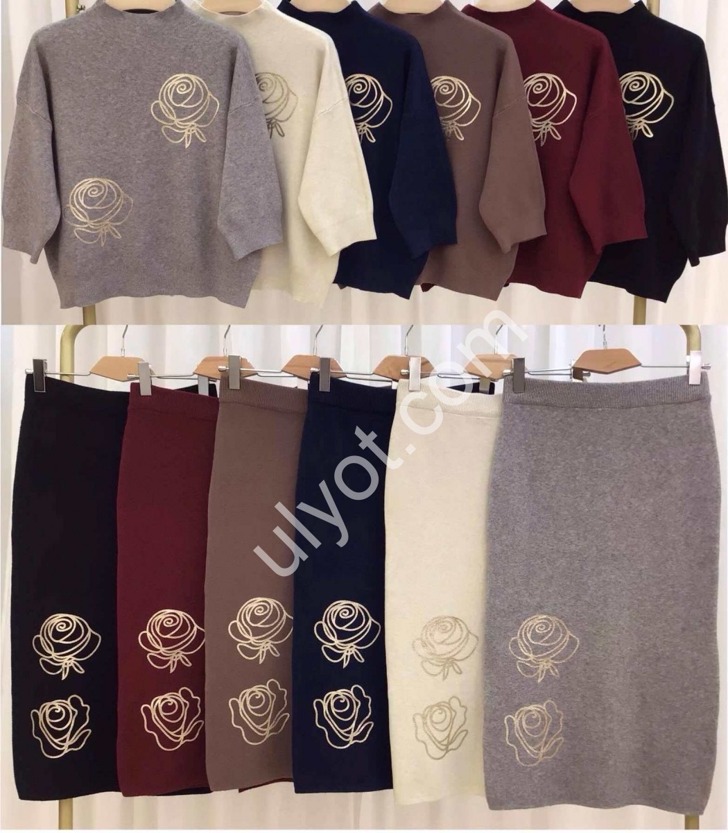 КОСТЮМ (ONE SIZE 48-52) МІКС 3078