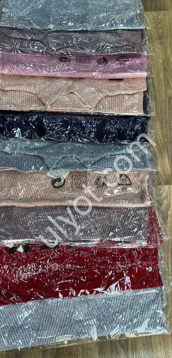 СВІТЕР (ONE SIZE 50-52) МІКС Q516