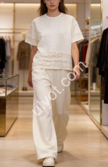 КОСТЮМ (50-56) ПРЯМОЙ КРЕМ WY113