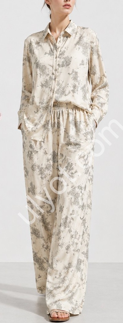 КОСТЮМ (42-48) КРЕМ 212