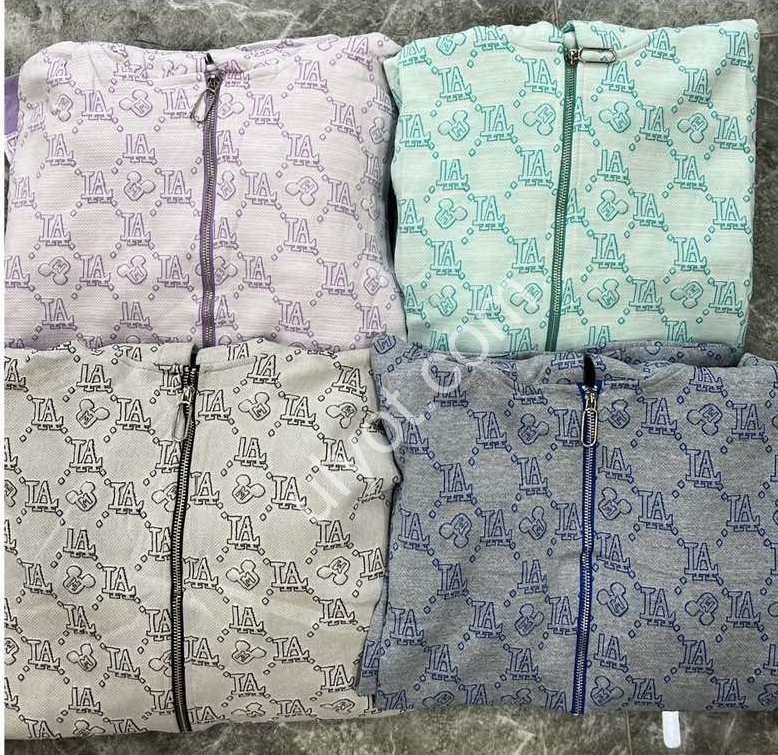 КОСТЮМ (XL-4XL) СВ.СЕРЫЙ A20951