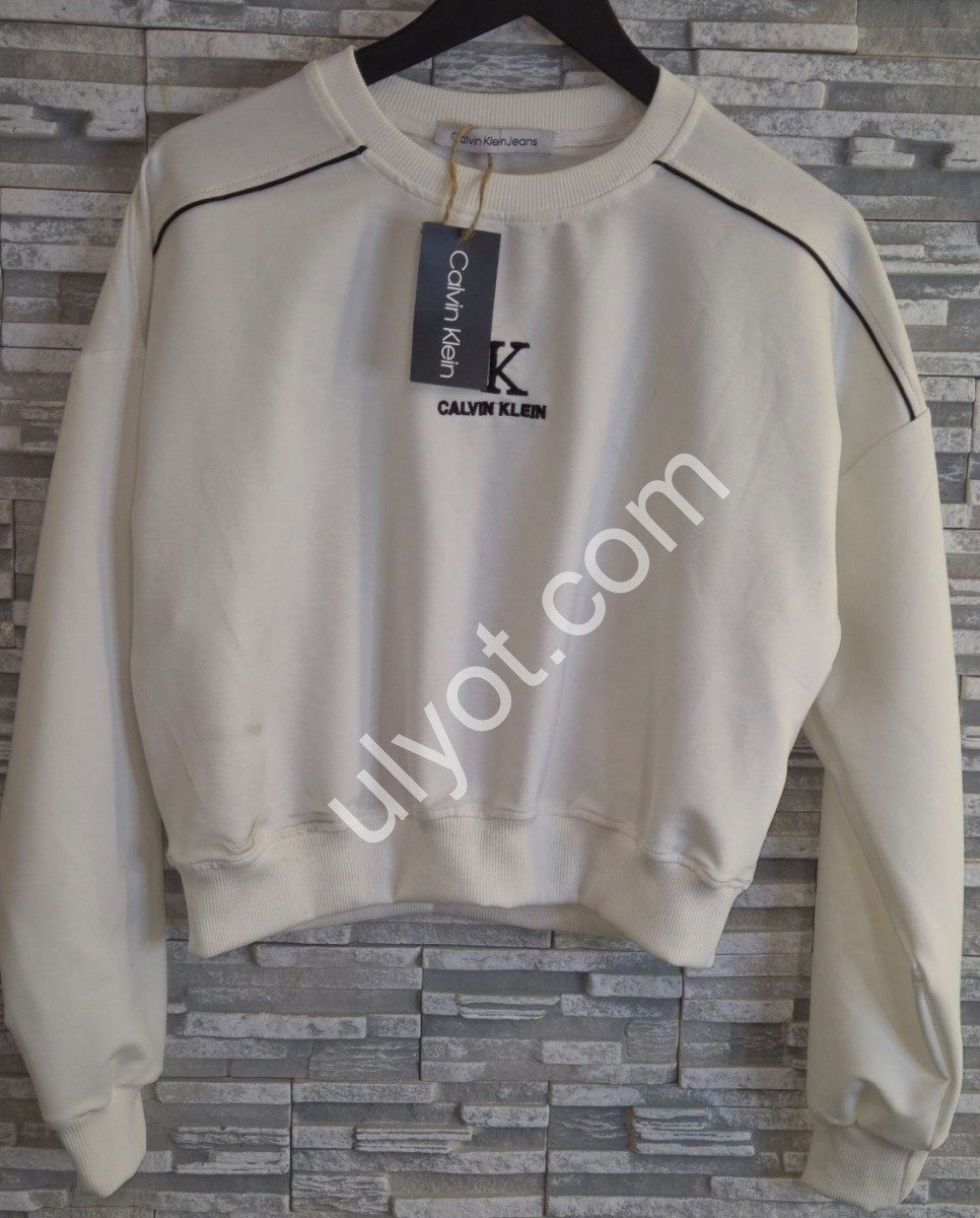 СВИТЕР C22 (ONE SIZE 44-46) МОЛОКО 52