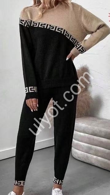 КОСТЮМ (ONE SIZE 46-48) МІКС 11662
