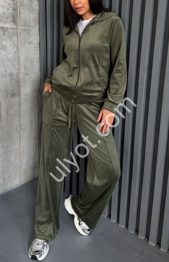 КОСТЮМ (42-52) ПРЯМИЙ ОЛИВКА 820
