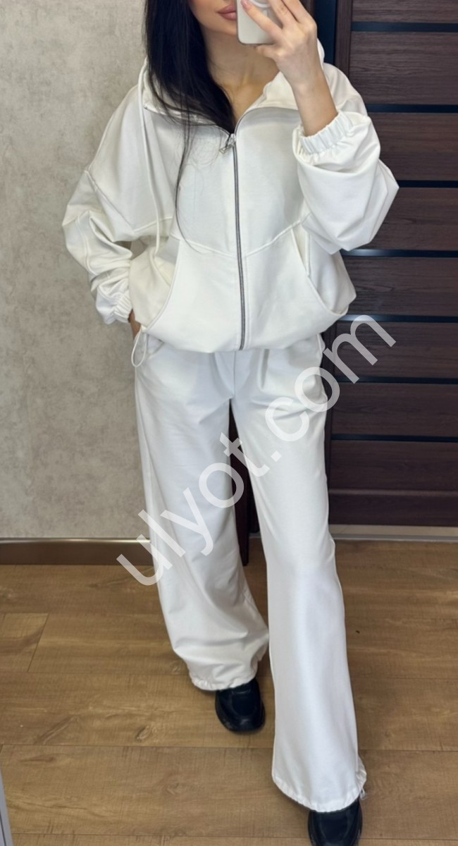 КОСТЮМ (42-52) МОЛОЧНИЙ 108