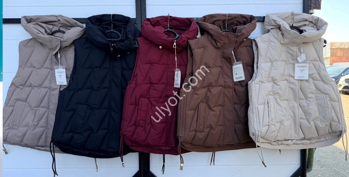 ЖИЛЕТКА (M-2XL) ЧЕРНЫЙ JL912M