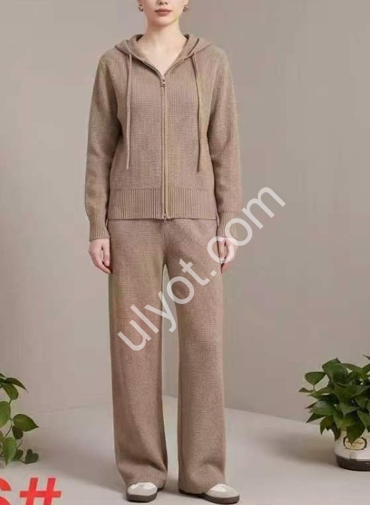КОСТЮМ (ONE SIZE 48-52) БЕЖ 5056