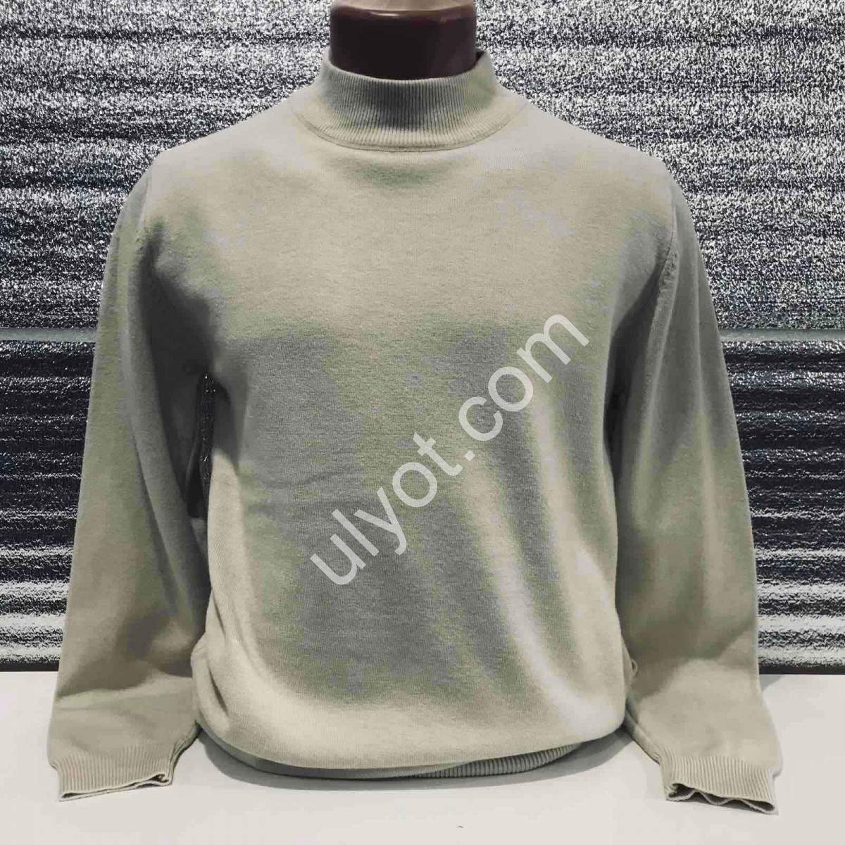 СВИТЕР M.J (M-2XL) СВ.БЕЖ 820
