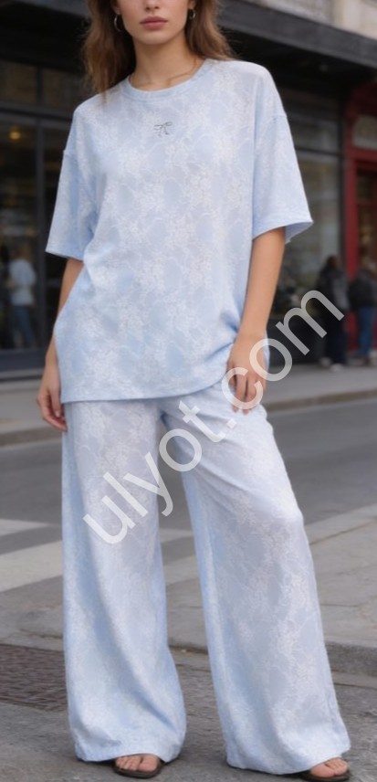 КОСТЮМ (44-50) ПРЯМОЙ РОЗОВЫЙ TWO202