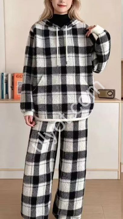 КОСТЮМ (ONE SIZE) МІКС 777