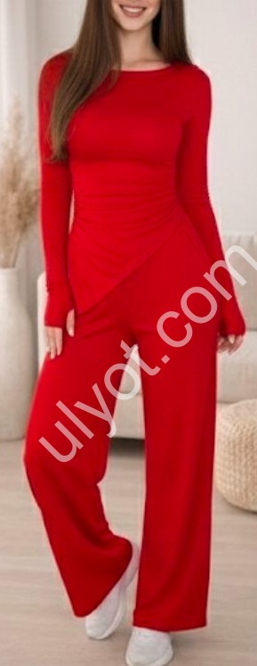 КОСТЮМ (42-48) КРАСНЫЙ 1712