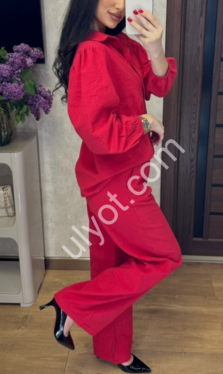 КОСТЮМ (42-48) ПРЯМОЙ КРАСНЫЙ 113