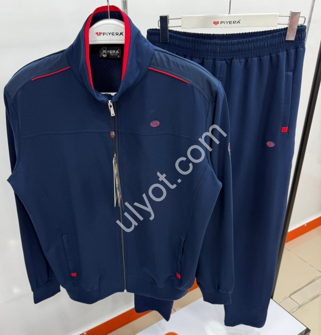 CПОРТ.КОСТЮМ ПИЕРА (XL-3XL) ПРЯМОЙ ПАРЛАМЕНТ+КРАСНЫЙ 7937