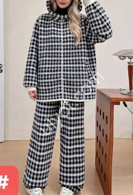 КОСТЮМ (ONE SIZE ) МИКС 666