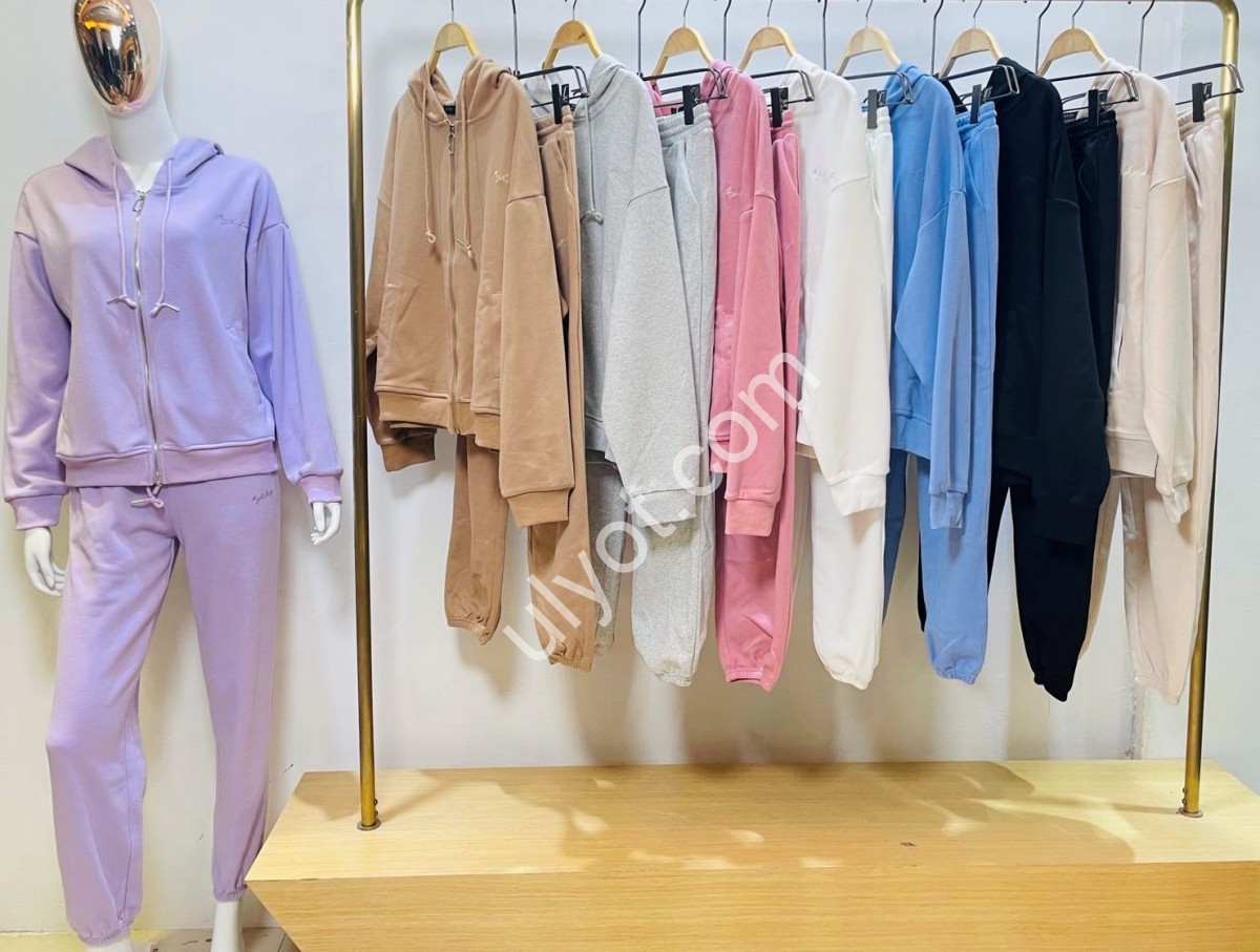 Купить СПОРТ.КОСТЮМ (44-50) ЧЕРНЫЙ 20231 Оптом 7км от производителя