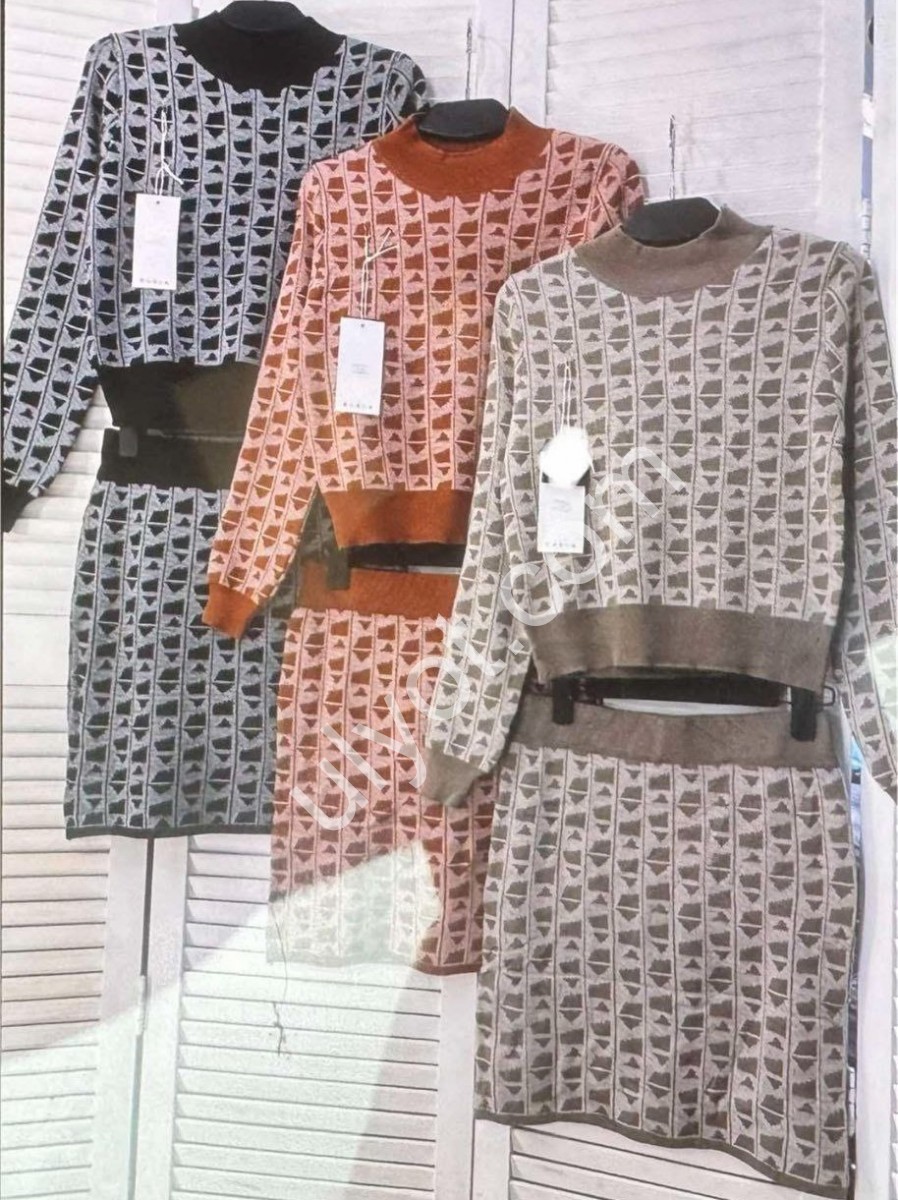 КОСТЮМ (ONE SIZE 42-46) КИРПИЧ 5341