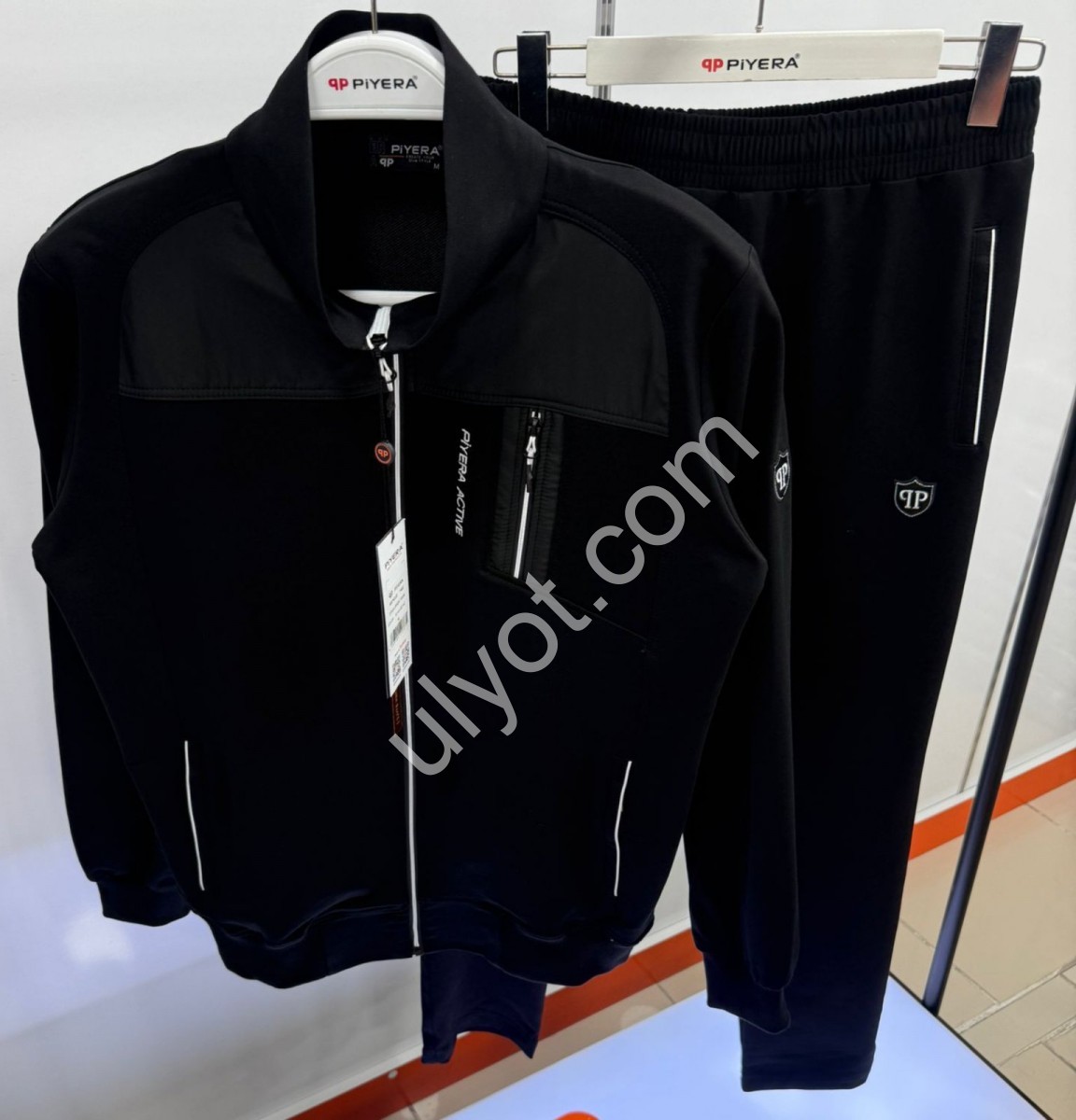 СПОРТ.КОСТЮМ PIERA (M-3XL) ПРЯМИЙ ЧОРНИЙ 7402