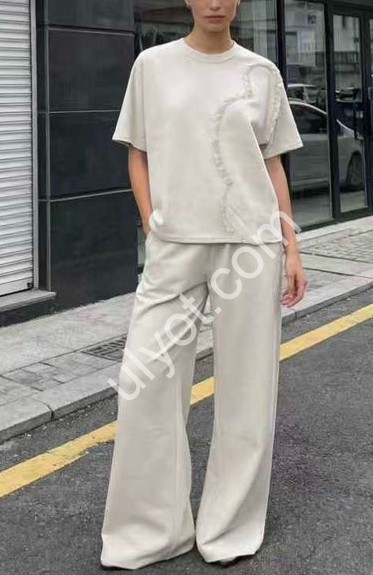 КОСТЮМ (50-56) ПРЯМИЙ БІЖ WY111