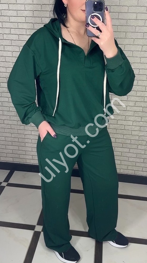 КОСТЮМ (48-52) ПРЯМИЙ ЗЕЛЕНИЙ 032